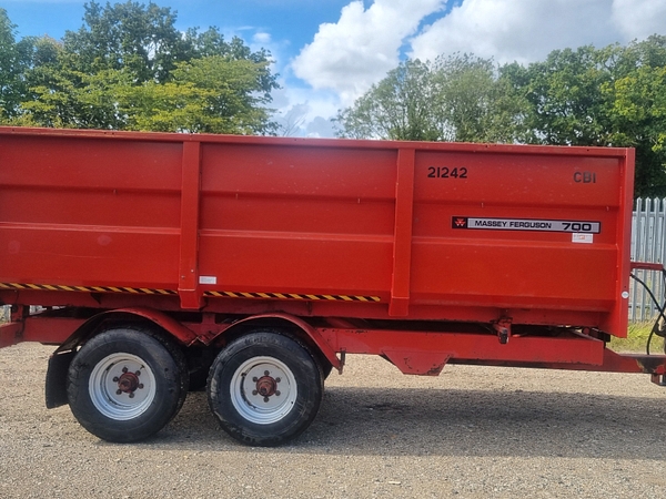 Chris Atkin & Son Ltd - Massey Ferguson 700